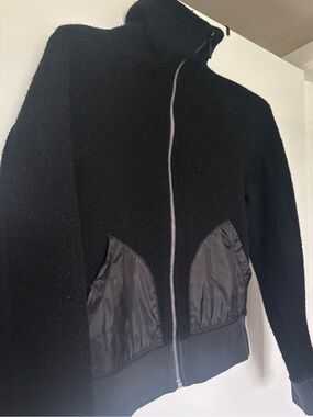 Lululemon cropped fleece funnel-neck zip-up sweater jacket sz M